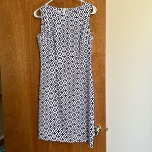 Sleeveless dress